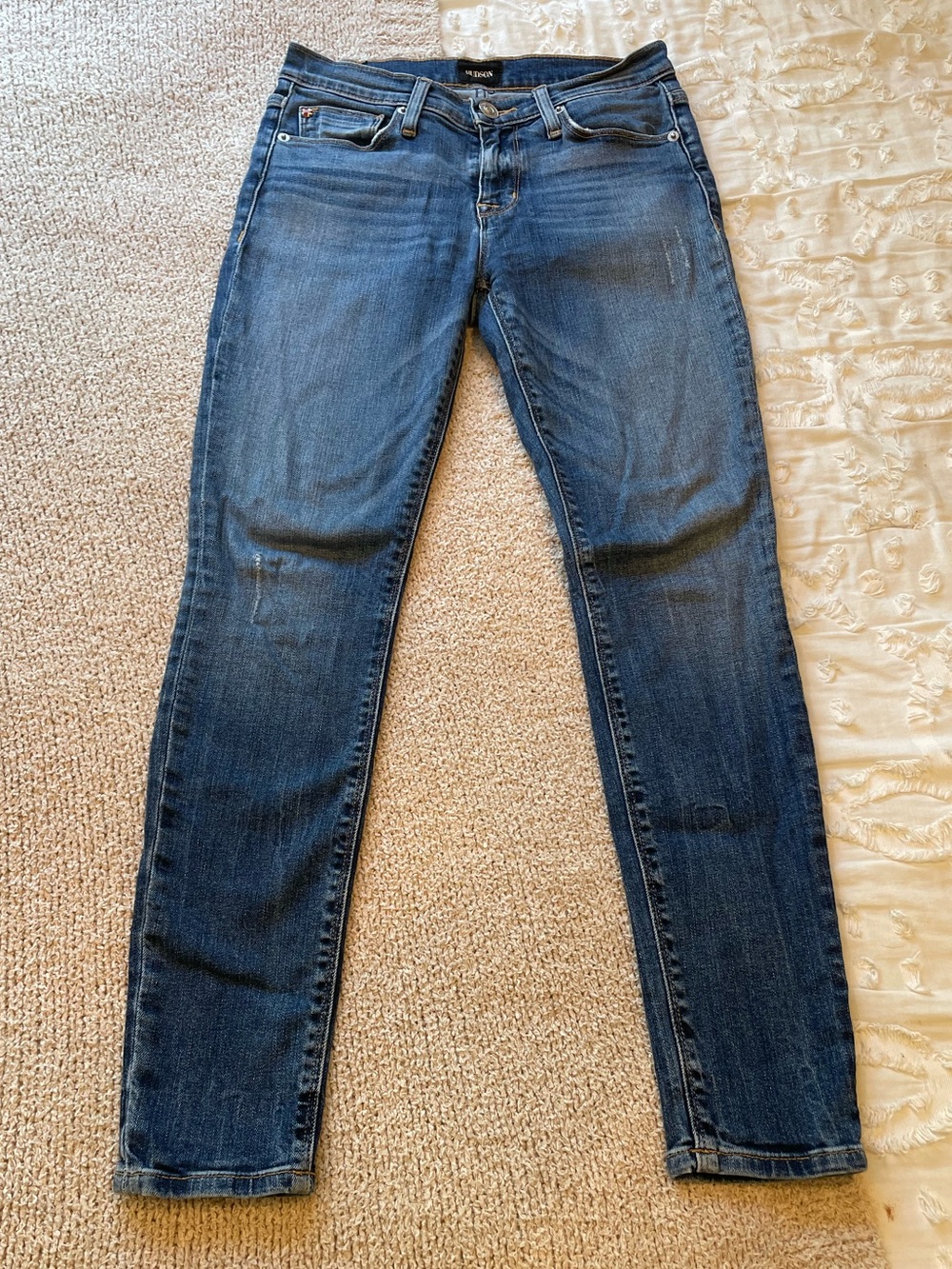 Hudson Jeans Medium Blue Wash Skinny Jeans - size 25
